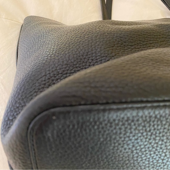 Tory Burch black pebbled leather shopper - Picture 7 of 13